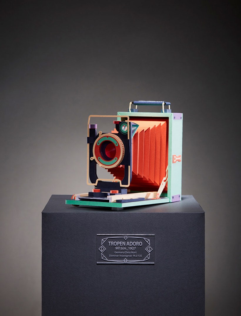 Réplicas de cámaras fotográficas hechas con papel 8